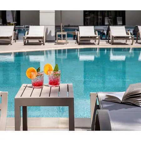 Summer Dream Aparthotel 3*