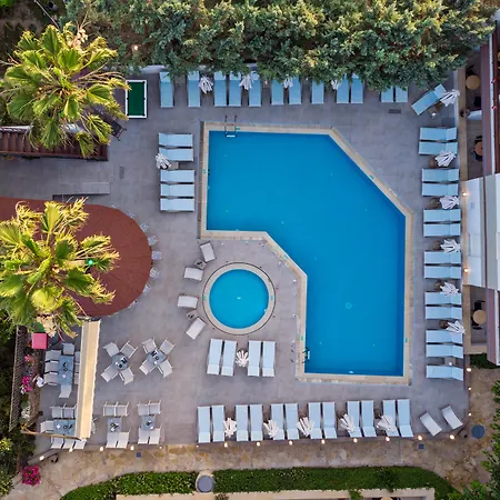 アパートホテル Summer Dream 3*