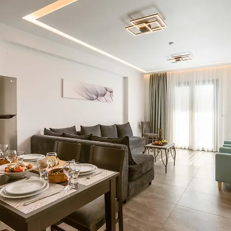 Summer Dream Aparthotel 3*