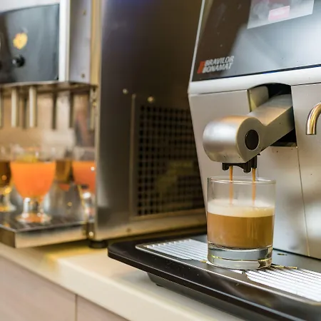 Summer Dream アパートホテル 3*