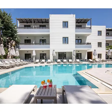 Apartahotel Summer Dream 3*
